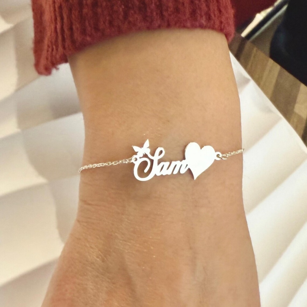 กำไลข้อมือรูปผีเสื้อสลักชื่อแบ - Butterfly Clasp Deployant บทวิจารณ์และราคา