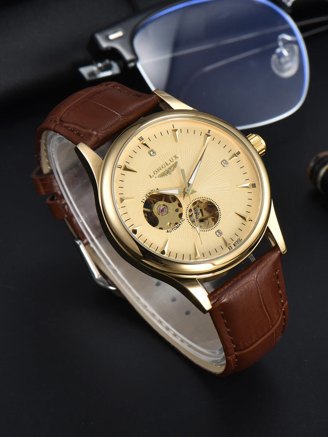 นาฬิกาอัตโนมัติ LONGLUX ดีไซน์ - Seiko Watch 5 Sports บทวิจารณ์และราคา